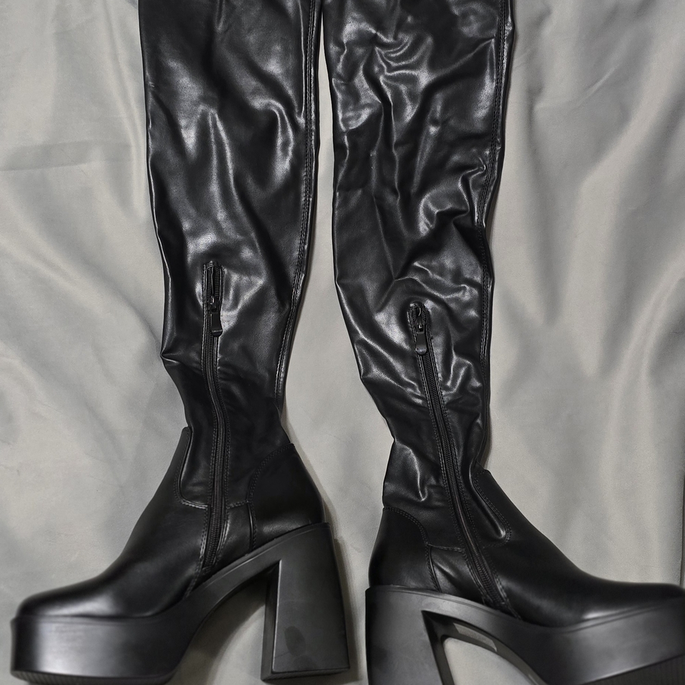 NWOT Glossy Black Over the Knee Platform Boots - Picture 3 of 10